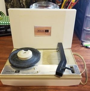 BIG MARK DOWN!! Philco Ford 45 rpm record player